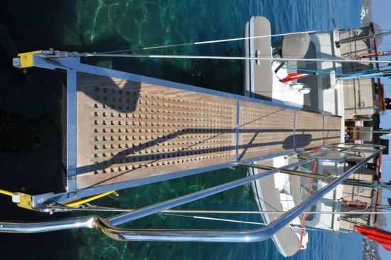 Ketch 24 m. usado à venda