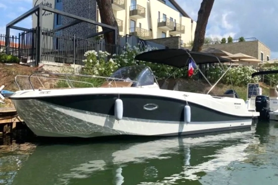 Quicksilver Sundeck Activ 755 de segunda mano en venta