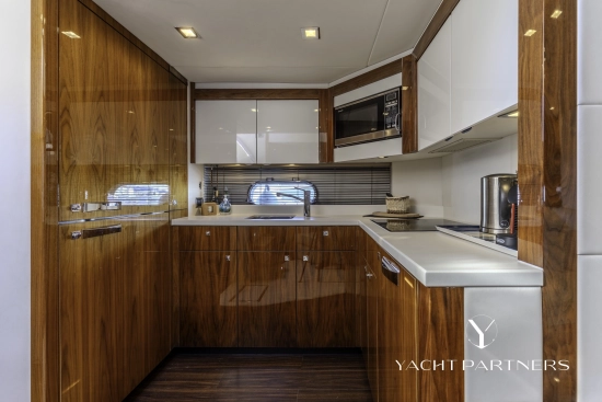 Sunseeker Predator 60 usado à venda