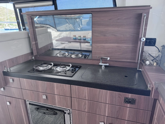 Sealine C330 de segunda mano en venta