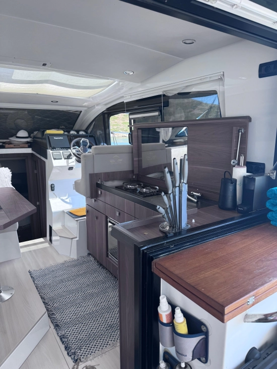 Sealine C330 de segunda mano en venta