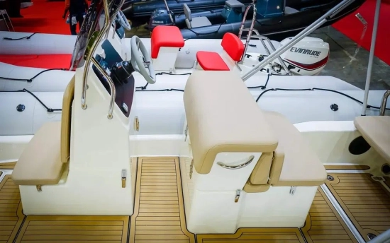 Bombard Sunrider 700 usata in vendita