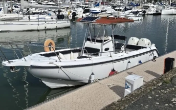 Boston Whaler 26 Outrage usado à venda