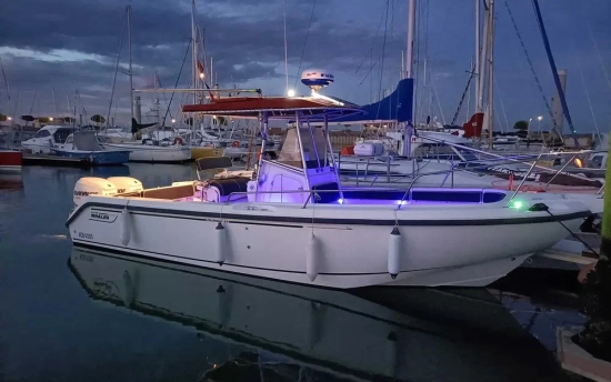 Boston Whaler 26 Outrage usata in vendita