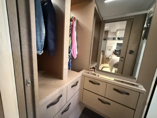 Jeanneau Prestige 590 usata in vendita