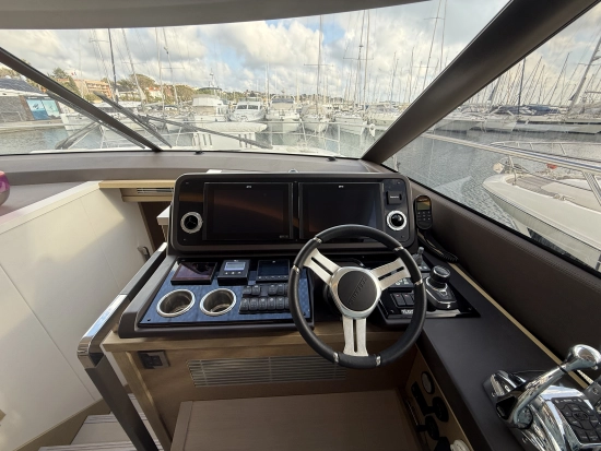 Jeanneau Prestige 590 usata in vendita