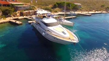 Fairline Squadron 74 usata in vendita