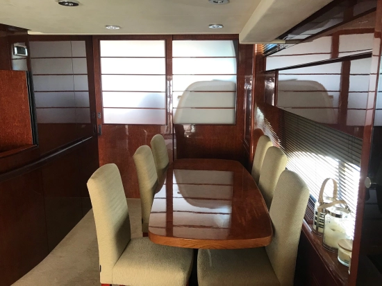 Fairline Squadron 74 usado à venda