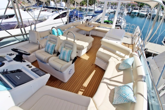 Fairline Squadron 74 usado à venda