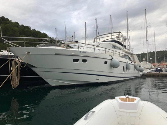 Fairline Squadron 74 usado à venda