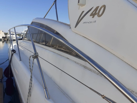 Princess V40 usata in vendita