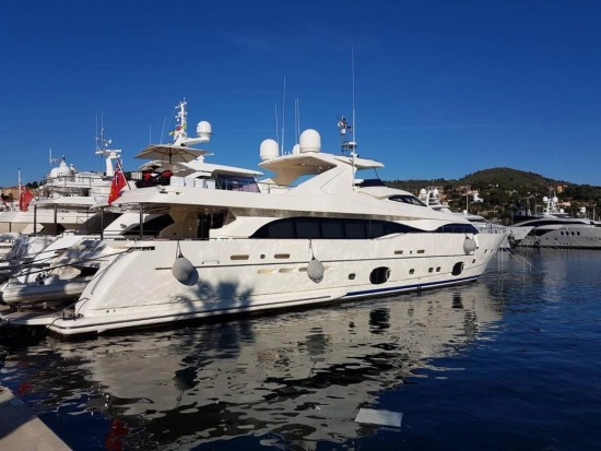 Ferretti 112 Next Custom Line usado à venda