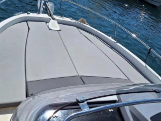 Jeanneau Cap Camarat 6.5 CC Serie 3 usado à venda