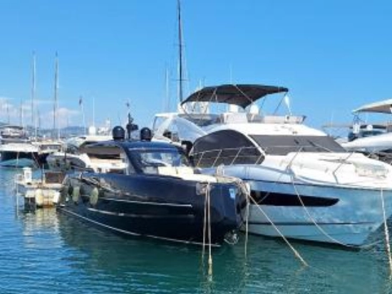 Invictus Yacht TT460 usata in vendita