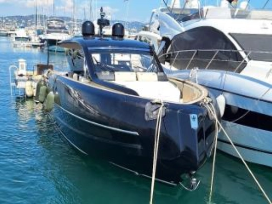 Invictus Yacht TT460 usata in vendita
