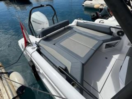Axopar 22 Spyder usado à venda