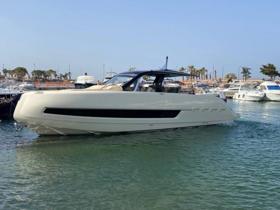 Invictus Yacht TT460 de segunda mano en venta