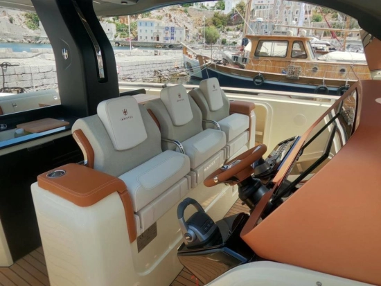 Invictus Yacht TT460 de segunda mano en venta