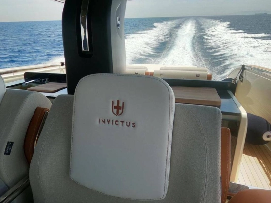 Invictus Yacht TT460 de segunda mano en venta