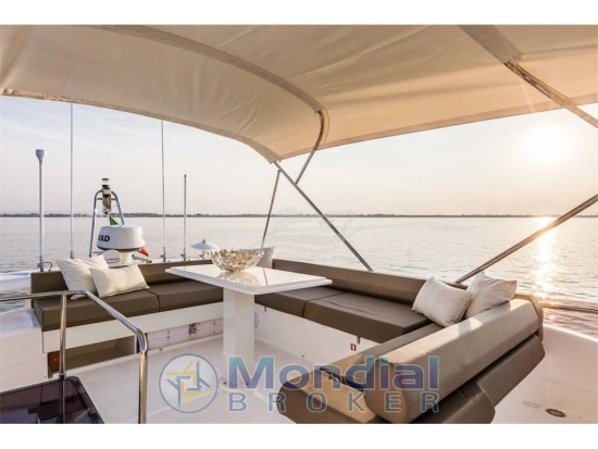 Ferretti 550 usado à venda