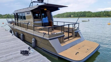 Targa 37 CFC Aft Door Black Line de segunda mano en venta