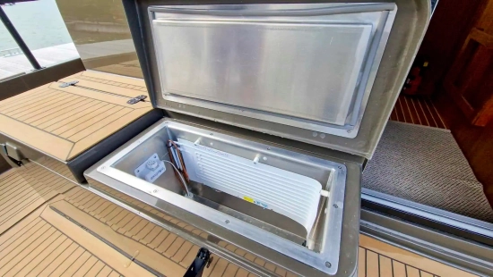 Targa 37 CFC Aft Door Black Line de segunda mano en venta