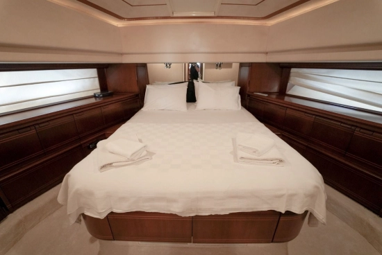 Ferretti 80 de segunda mano en venta