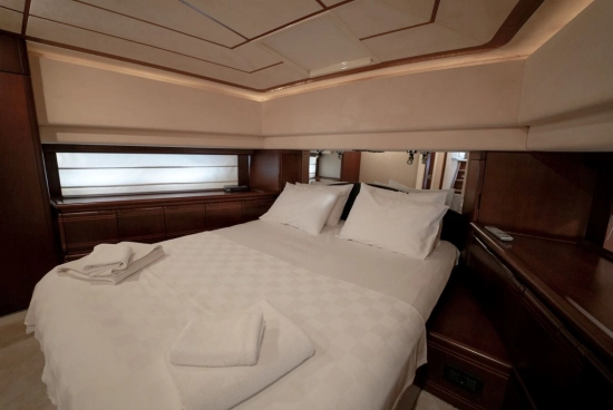 Ferretti 80 de segunda mano en venta