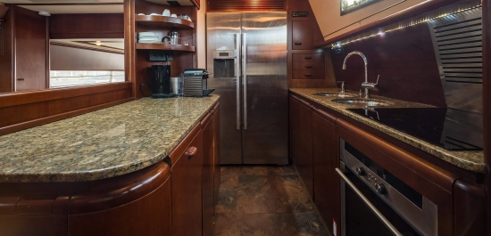 Ferretti 80 de segunda mano en venta