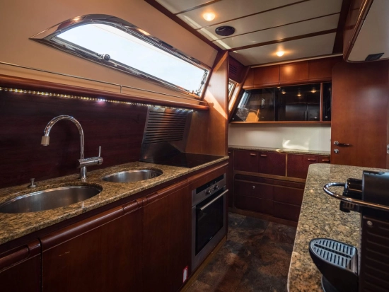 Ferretti 80 de segunda mano en venta