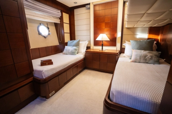 Azimut 96 usado à venda