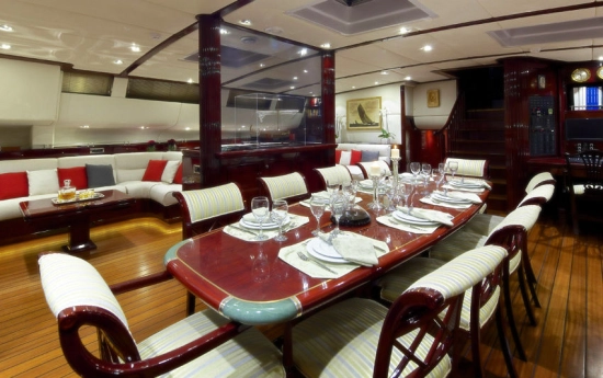 Sterling Yachts Custom usata in vendita