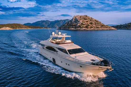 Ferretti 830 de segunda mano en venta