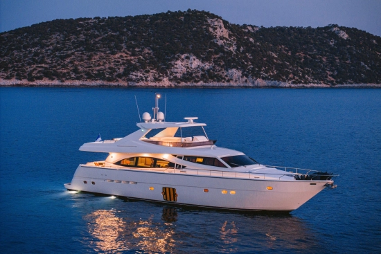 Ferretti 830 de segunda mano en venta