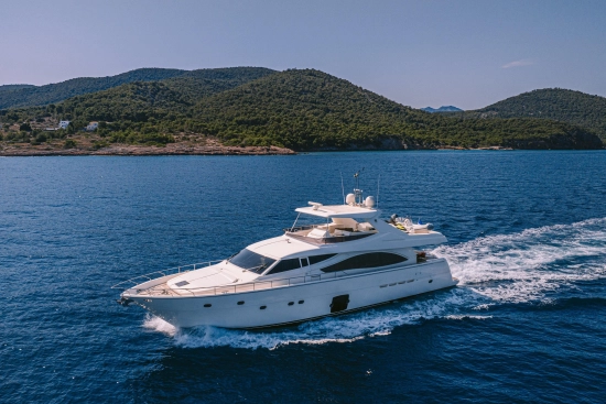 Ferretti 830 de segunda mano en venta