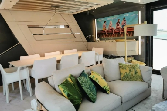 Arcadia 85S usado à venda
