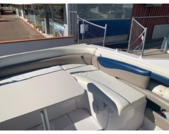 Four Winns 225 Sundowner de segunda mano en venta