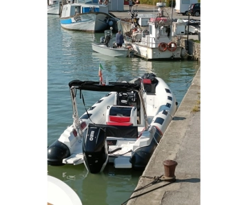 Ranieri Cayman 26 Sport usata in vendita