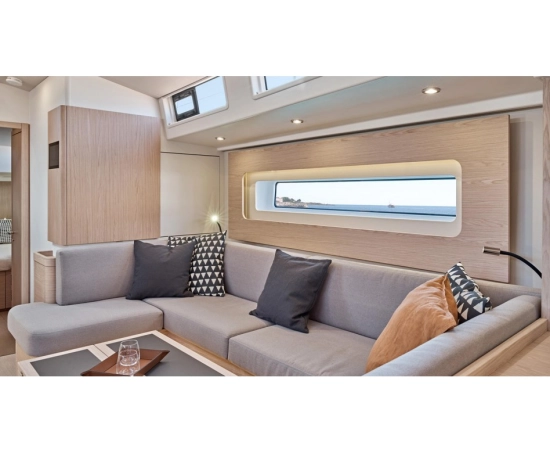 Beneteau Oceanis Yacht 60 usado à venda