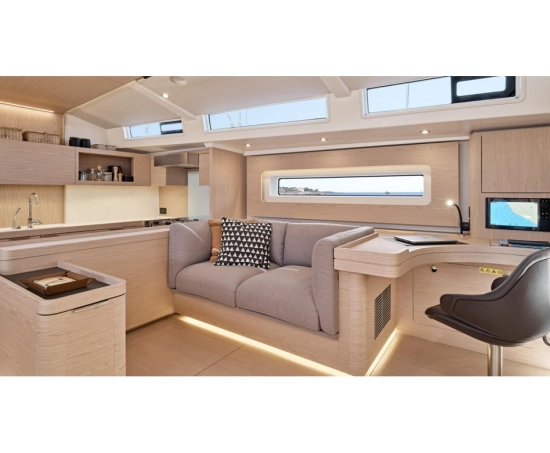 Beneteau Oceanis Yacht 60 usado à venda