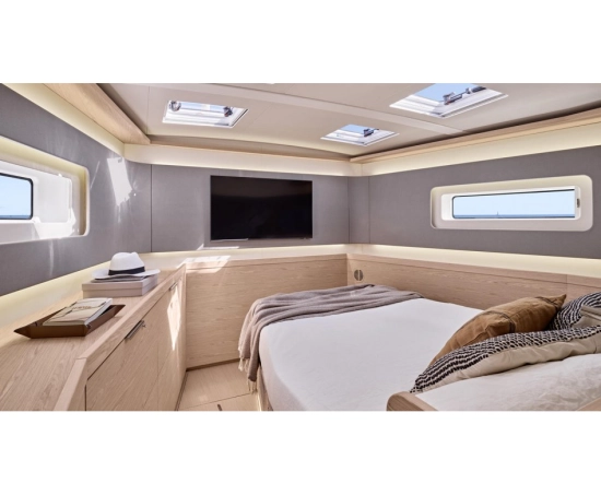 Beneteau Oceanis Yacht 60 usado à venda