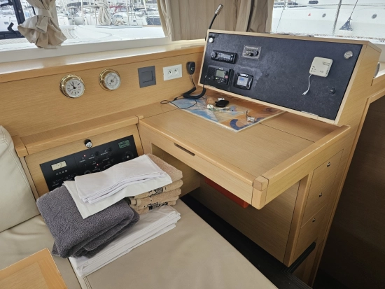 Lagoon 400 S2 usata in vendita