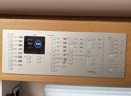 Elan Marine GT6 usado à venda