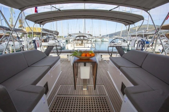 Dufour Yachts 530 de segunda mano en venta