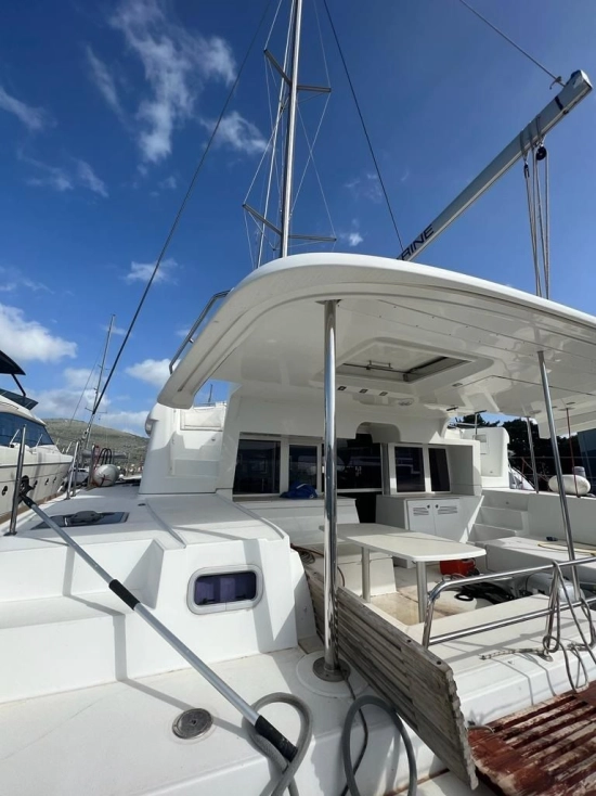 Lagoon 450 F usado à venda