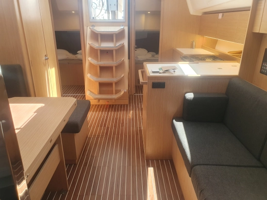 Bavaria Yachts C42 usado à venda