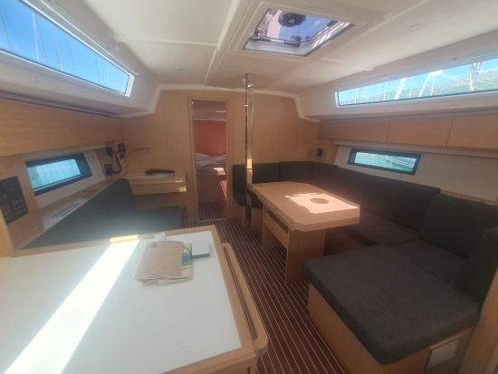 Bavaria Yachts C42 usado à venda