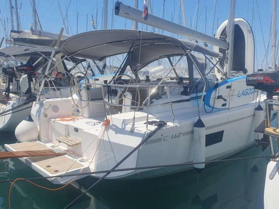 Bavaria Yachts C42 usado à venda