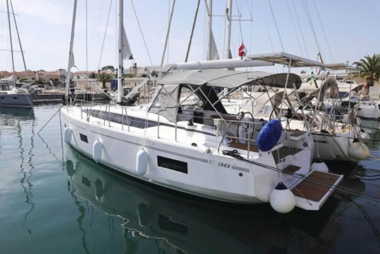 Bavaria Yachts C38 de segunda mano en venta