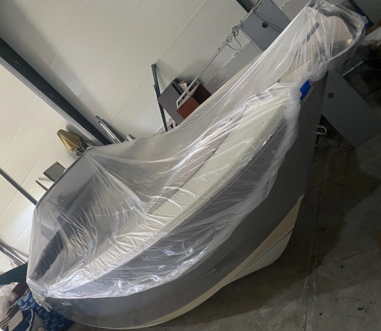 Invictus Yacht FX240 usado à venda